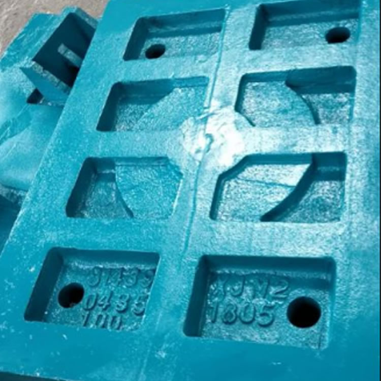 河南郑州颚式破碎机配件 颚破衬板 耐磨高锰钢铸件厂家批发价格